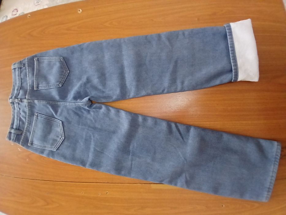 Джинсы с начёсом.