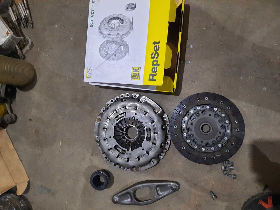 Съединител комплект Bmw N47D20