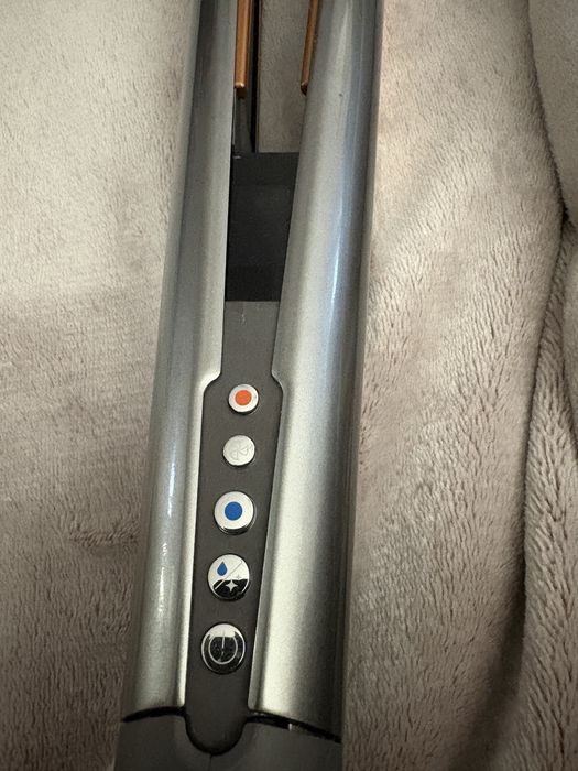Преса Dyson airstrait