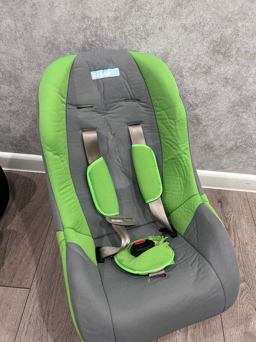 Продам автокресло