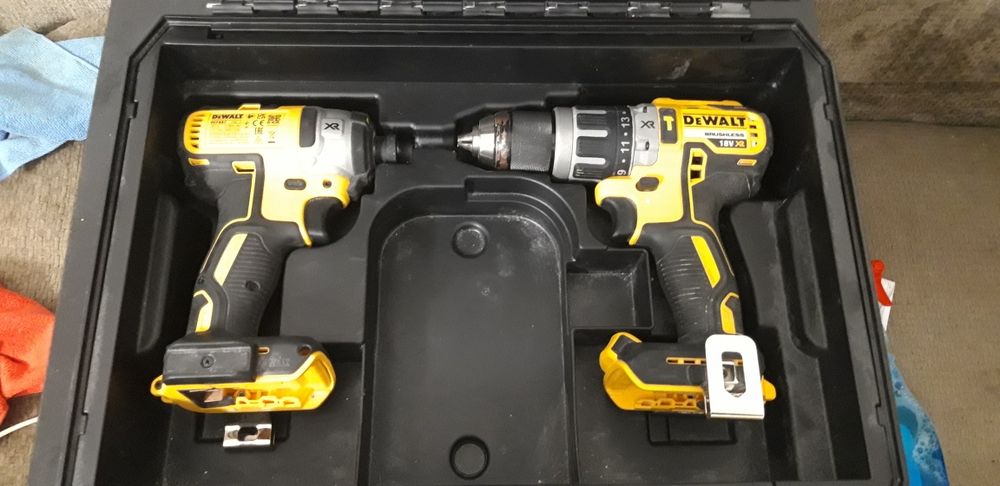 DeWalt DCF887N + DCD796N - Masina de insurubat cu impact, 205 Nm, M5-M14 + Masina de gaurit si insurubat cu percutie, 70 Nm