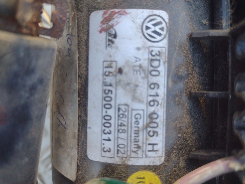 Продавам компресор за въздушно окачване за volkswagen phaeton