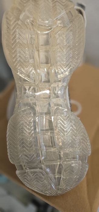 Продавам маратонки Steve  Madden