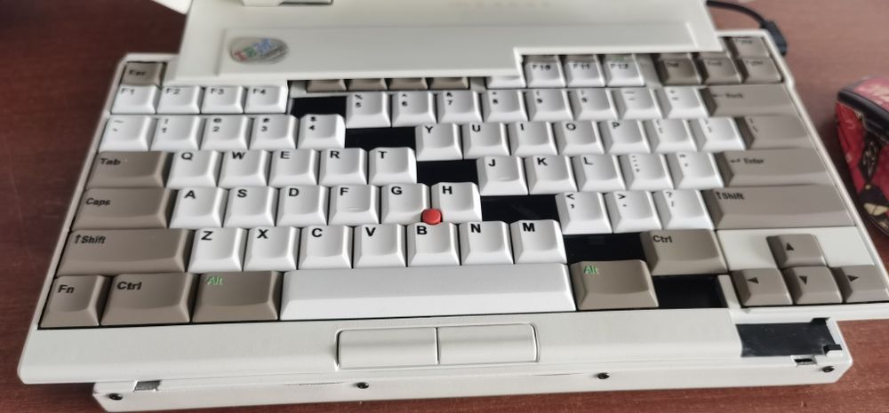 Thinkpad IBM 701c,i7-1065G7, 16gb+1Tb.