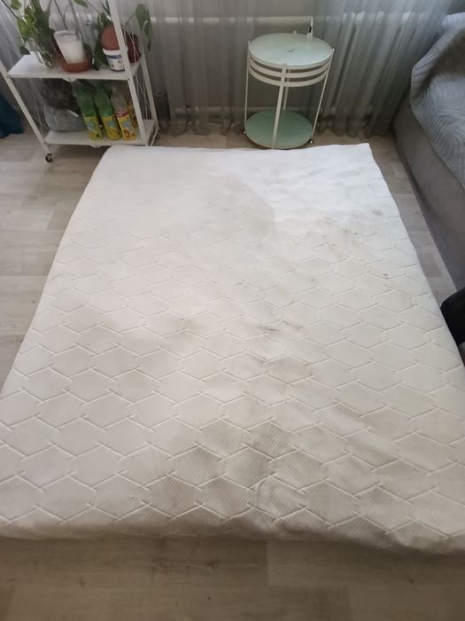продам матрас 160/200