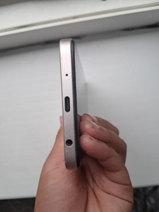 vivo y04 обмен айфон ×