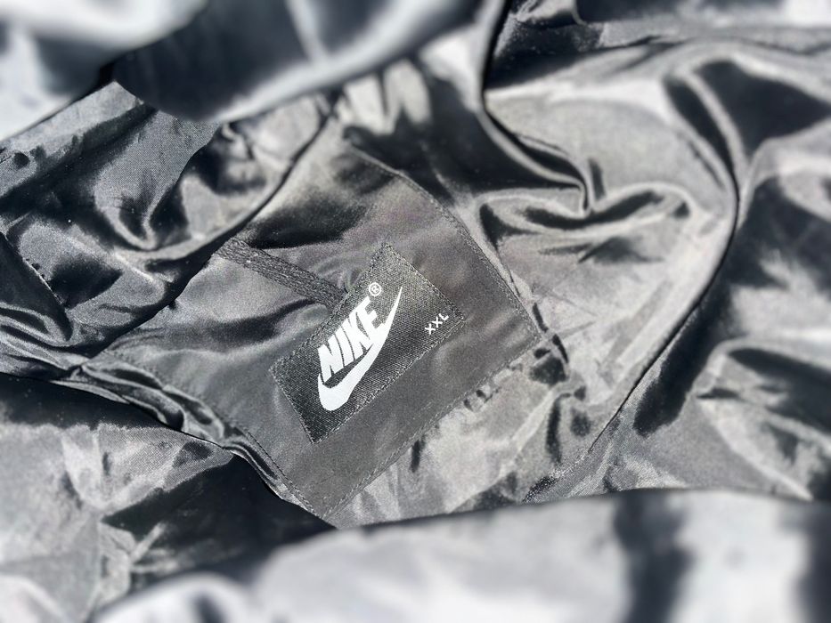 Nike яке XXL за зимата