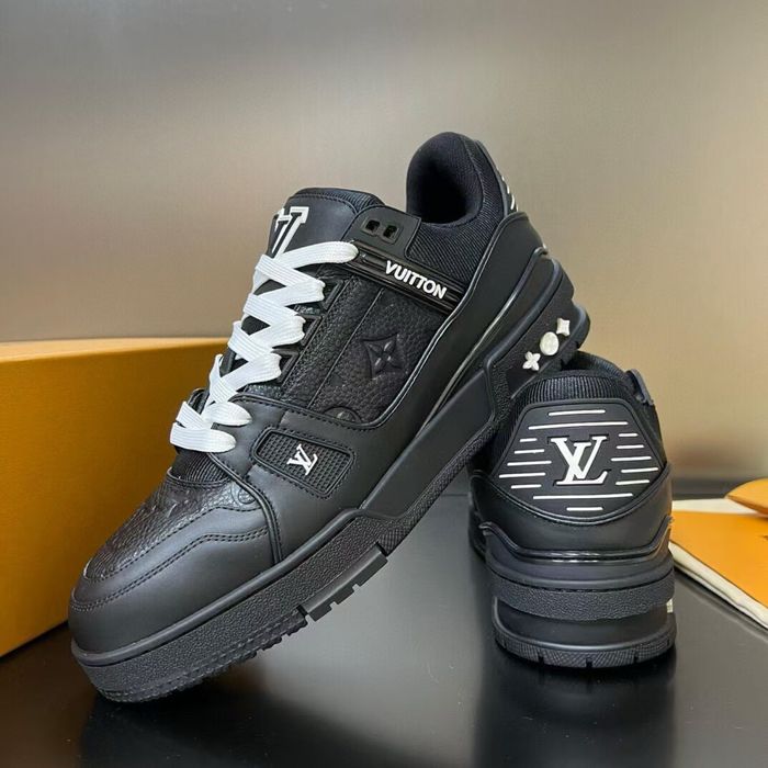 Louis Vuitton ( LV ) Trainer -Calitate PREMIUM - Marimi de la 36 la 45