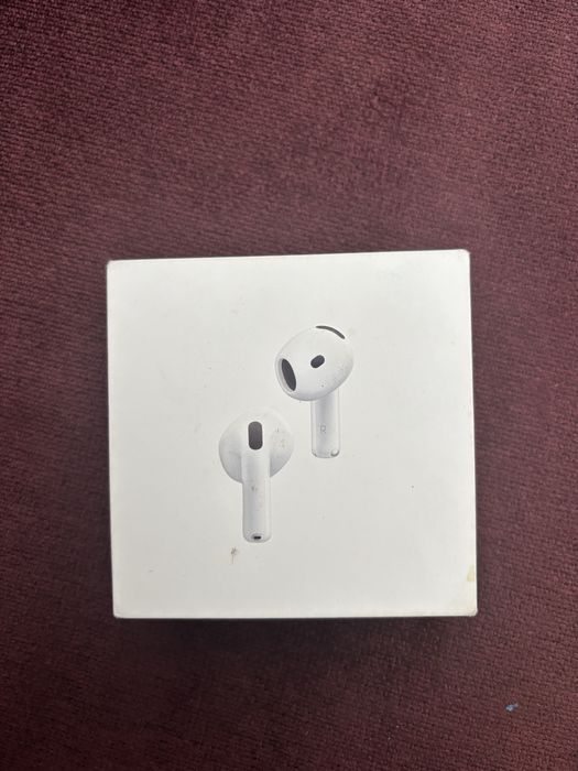 Airpods 4 с шумоподавлением