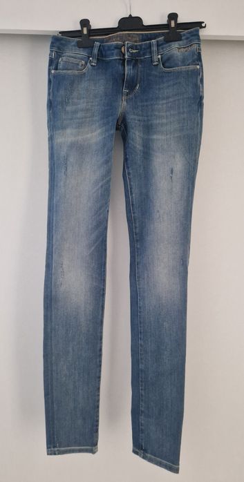 Blugi de damă Guess!