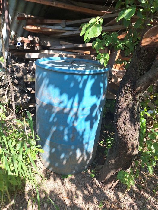 Продам бочку 200л