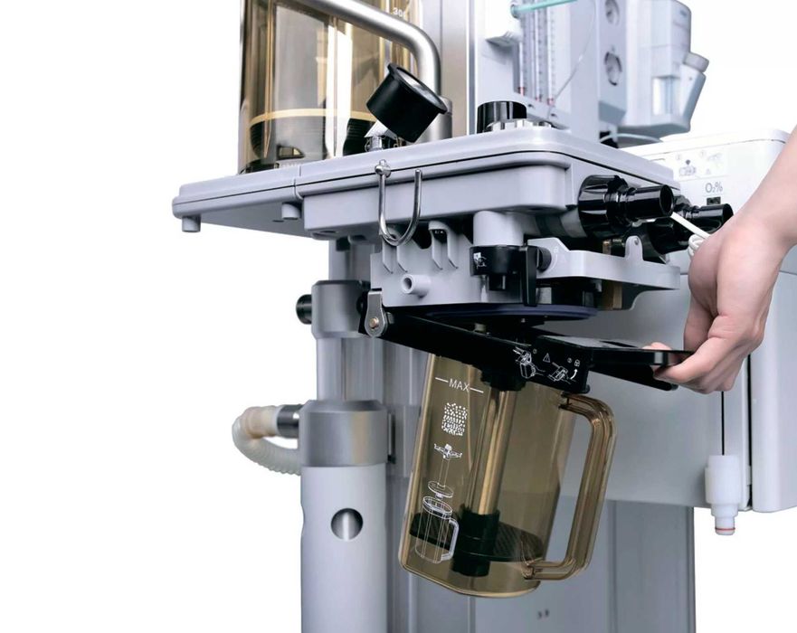 Аппарат наркозно-дыхательный модели AX-500 с принадлежностями