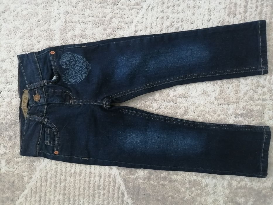Новые джинсы на девочку