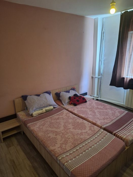 Inchiriez apartament cu 2 camere