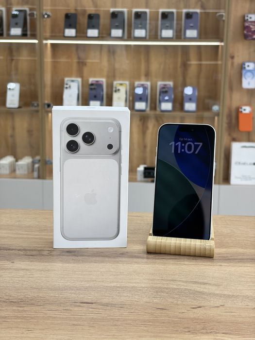 iPhone 17 Pro 256 gb 96% | iStatus Store