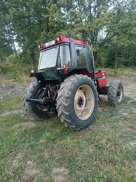 Vând tractor Case Ih Internațional  1056 Xl 4x4 dtc