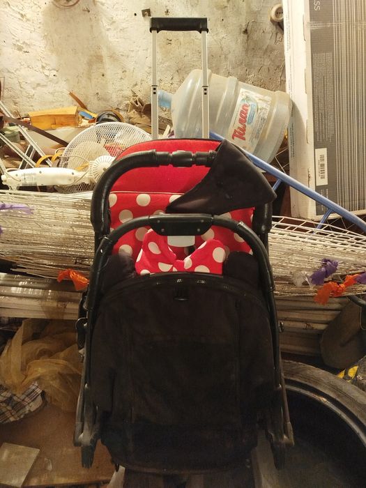 Коляска б/у в хорошем состоянии