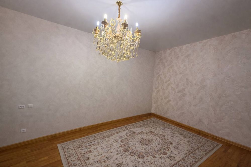 Дормон уй сотилади