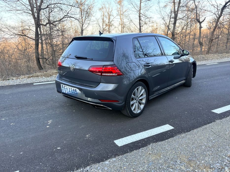 Vând golf 7.5 facelift 1.0