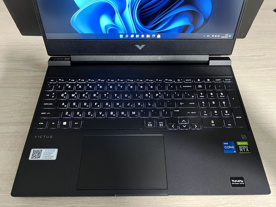 HP VICTUS/I5 12450H/RTX3050/512GB/16GB/144HZ
