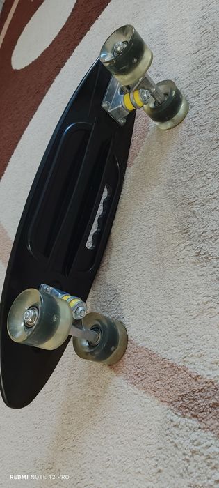 Продам скейтборд