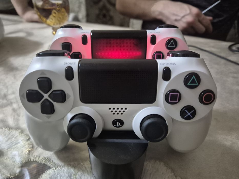 Sony PlayStation 4 500GB  CUH-1001A