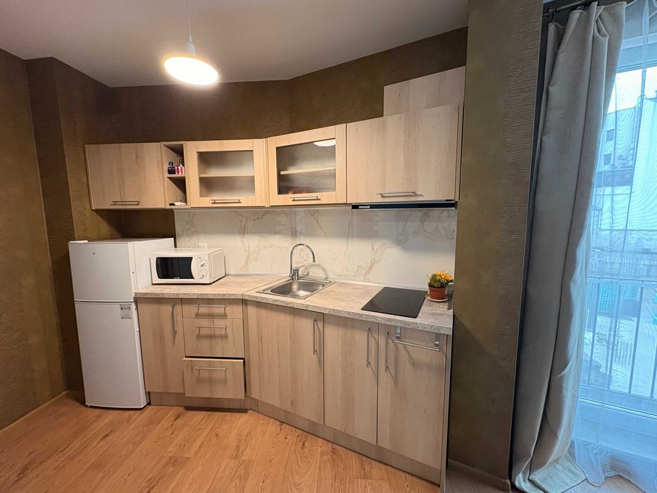 Дава се под наем Двустаен апартамент в Варна, Гръцка махала - 60 кв.м за 817.53 € - Снимка #2