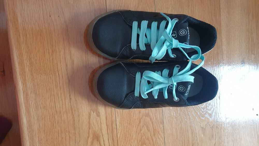 Pantofi sport, Geox