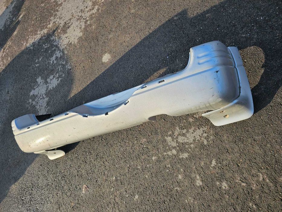 Бампер на SUZUKI