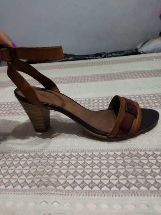 Босоножки кожаные, сабо