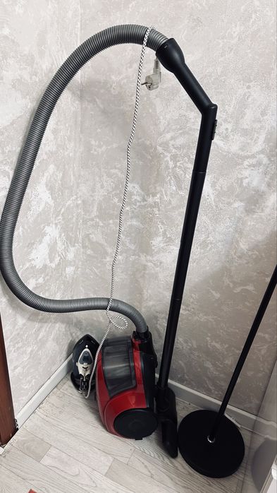 Продам пылесос рабочий