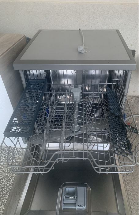 Mașină de spălat vase BEKO