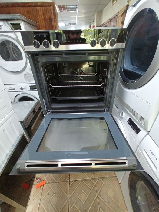 Уникална печка за вграждане с керамичен плот Сименс Siemens със самопочистване PIROLISE Made in Germany 2 години Гаранция!