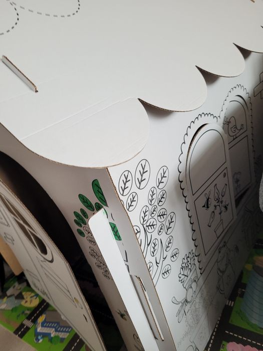 картонена детска къща за оцветяване