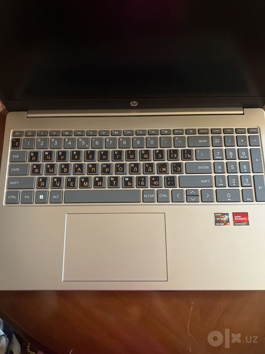 Ноутбук HP гарнтии нет
