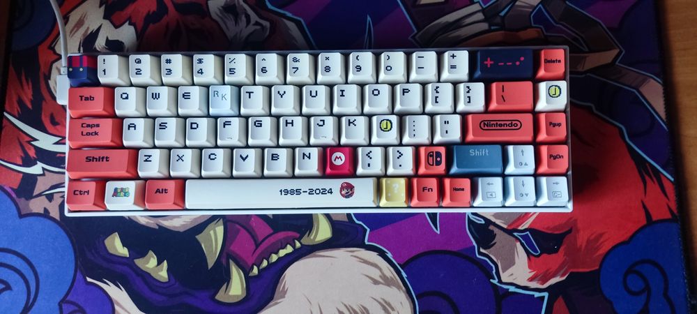 Продам клавиатуру.