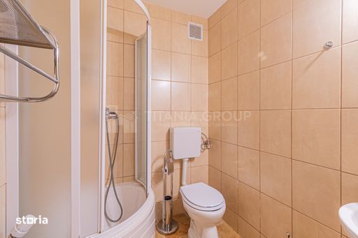 Vila in Poiana Brasov cu teren generos 1600mp, 2 corpuri de casa
