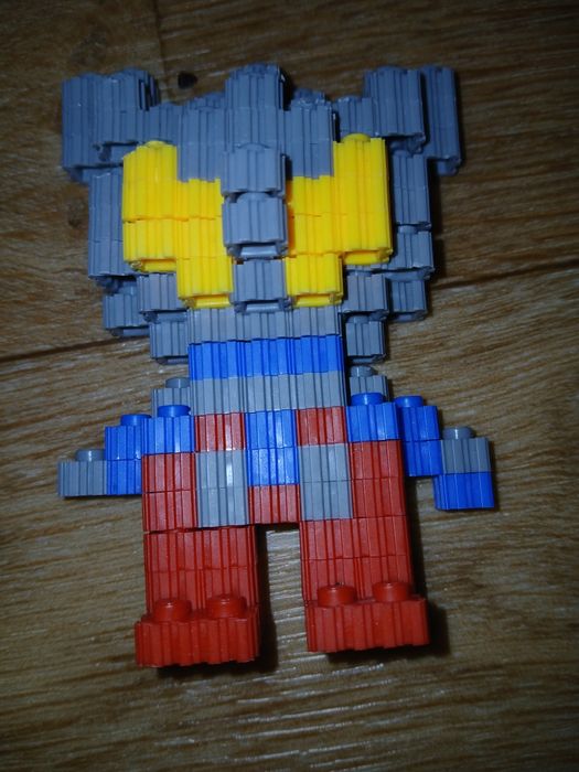 Продоется собравшое лего