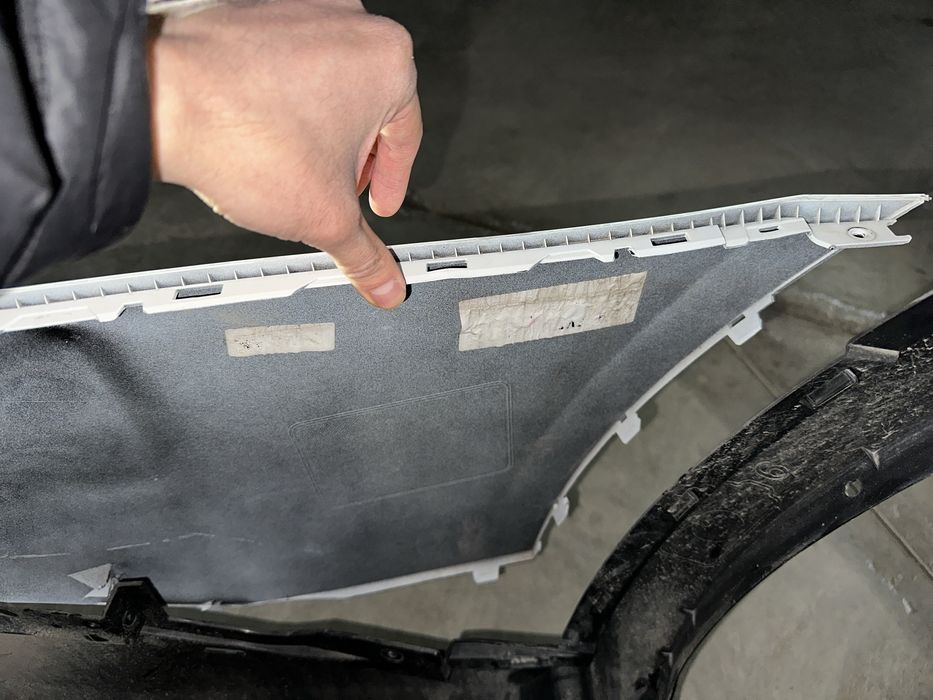 Задний бампер Kia Sorento оригинал под восстановление