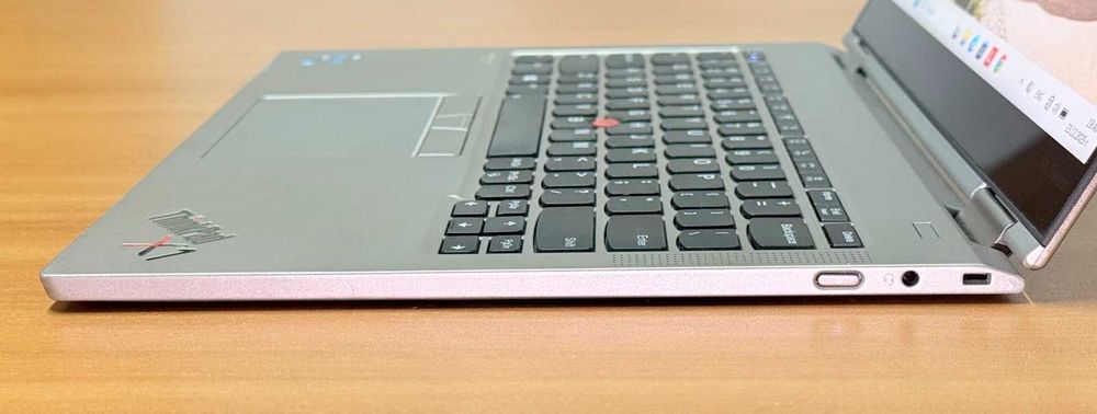 Lenovo X1 Titanium Yoga 2-in-1 i5-1130G7 / 16GB / 512GB SSD / 2K Touch