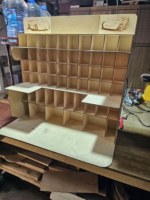 Продаю настольную полку