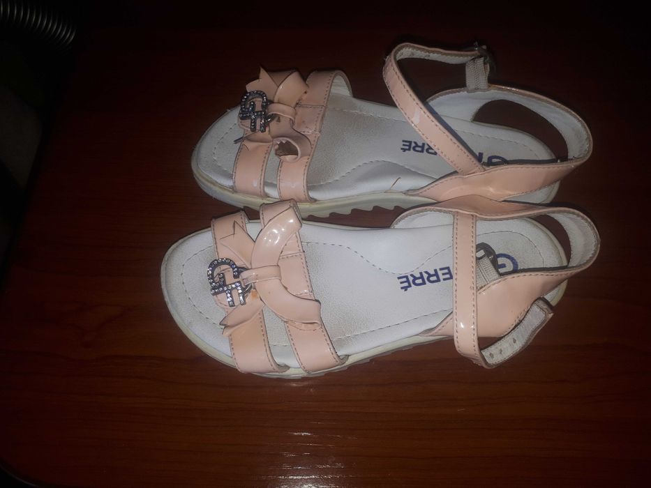 Сандалии детские