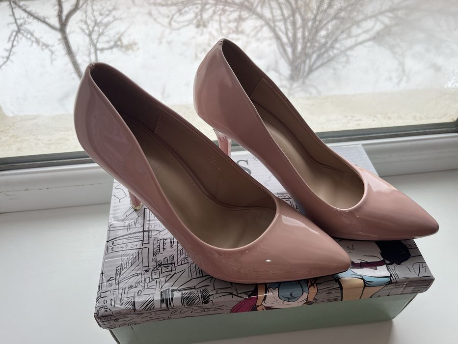 Өте жақсы жағдайда туфли сатылады