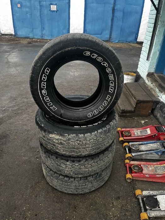 Продам шины 16 на джип