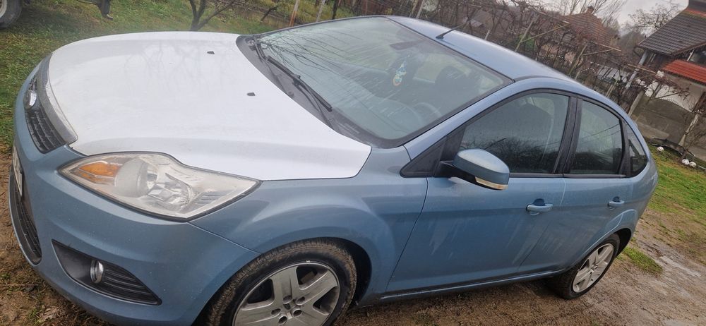 Masina Ford focus