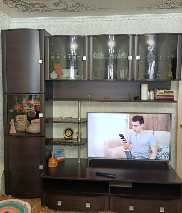 Стенка в зал, не дорого