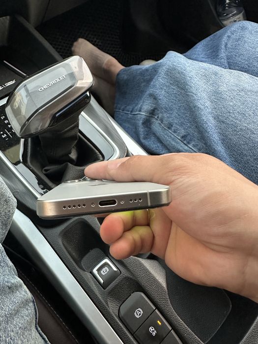 Iphone 15 pro 256гб