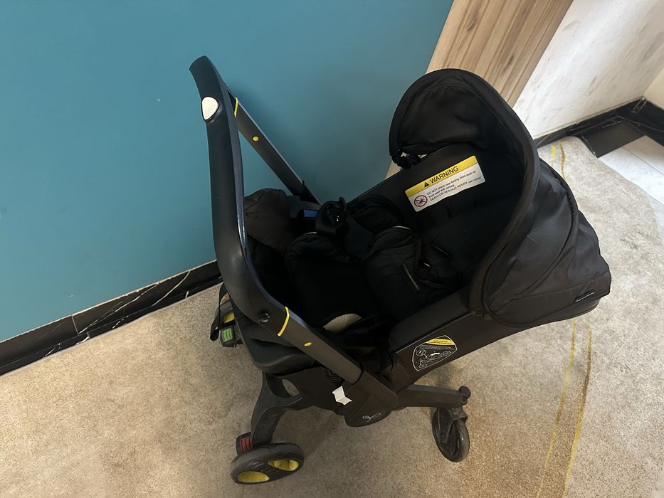 Продам Коляску авто люлку