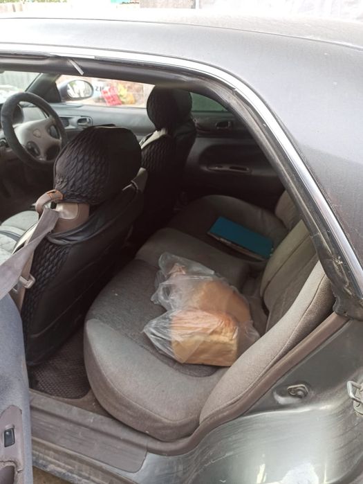 Продам Мазда 1993