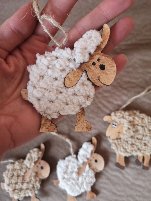 Магнити, висулки, кошнички, поставкаи за  Великден